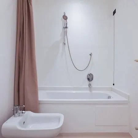 Hacca Collection - Brera & Fashion District - Bright 2br