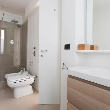 Hacca Collection - Brera & Fashion District - Bright 2br